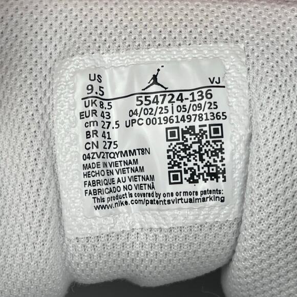Nike Air Jordan 1 Mid Triple White Men Size 9.5 Leather Sneaker main image 5